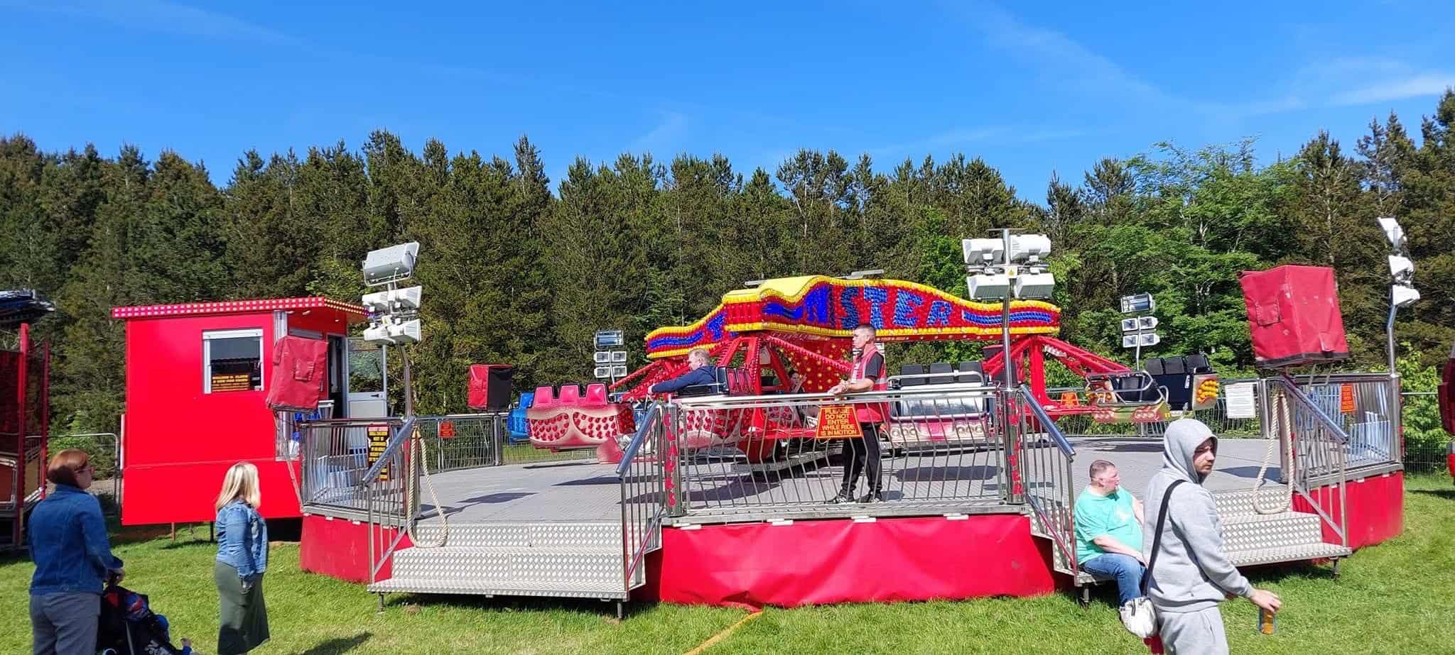 Twister Funfair Ride For Hire - Richardsons Amusements